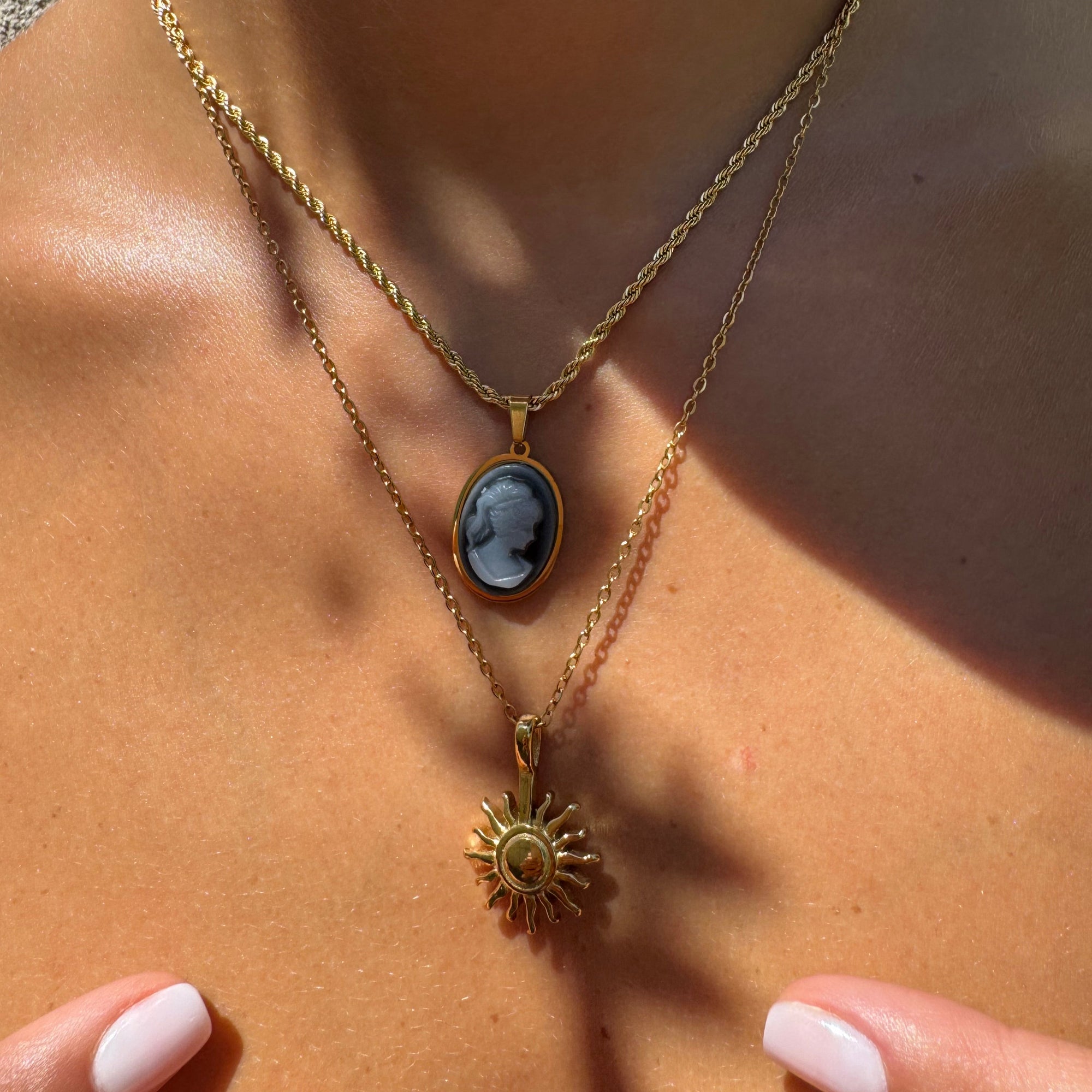 Collana Sun
