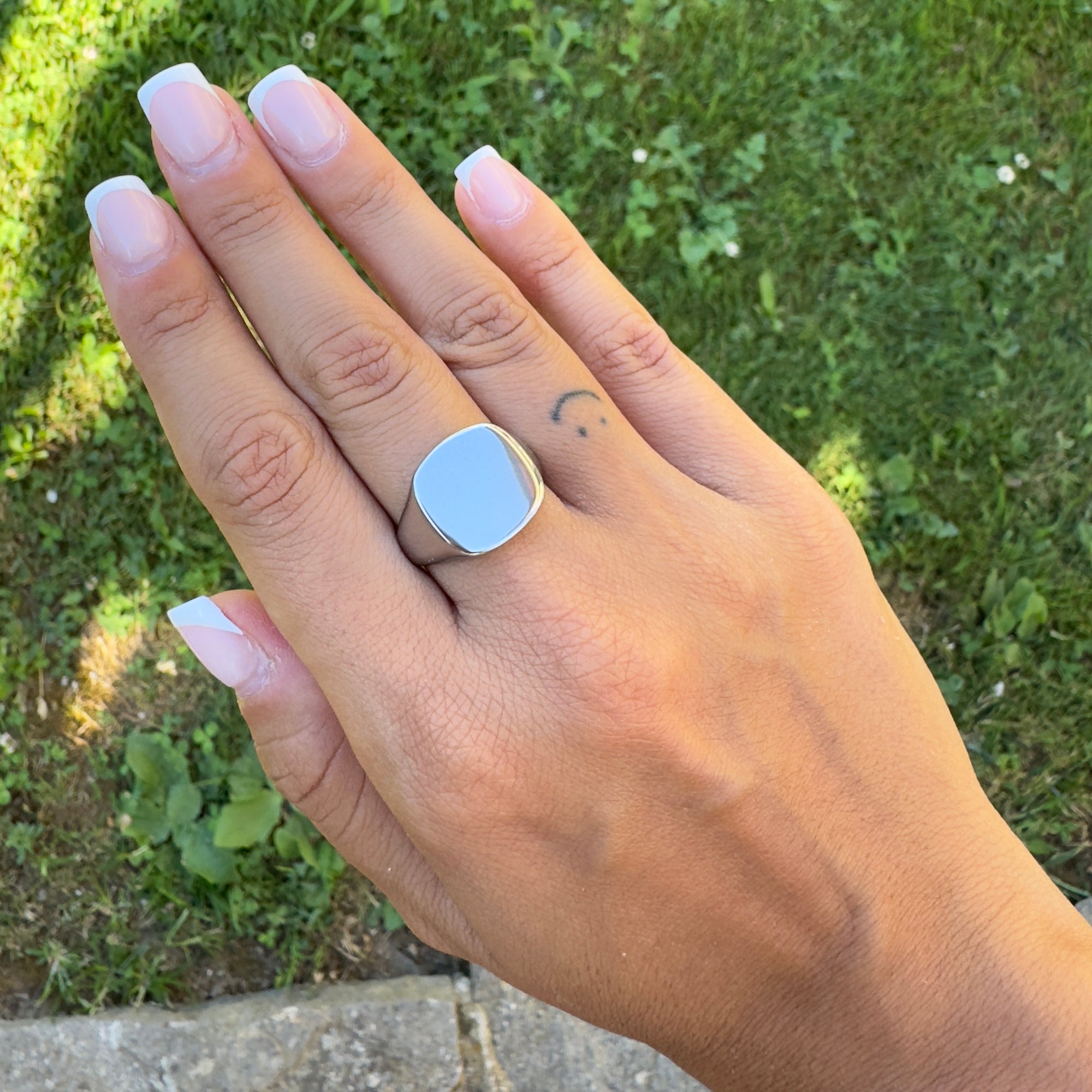 Anello Quadrato