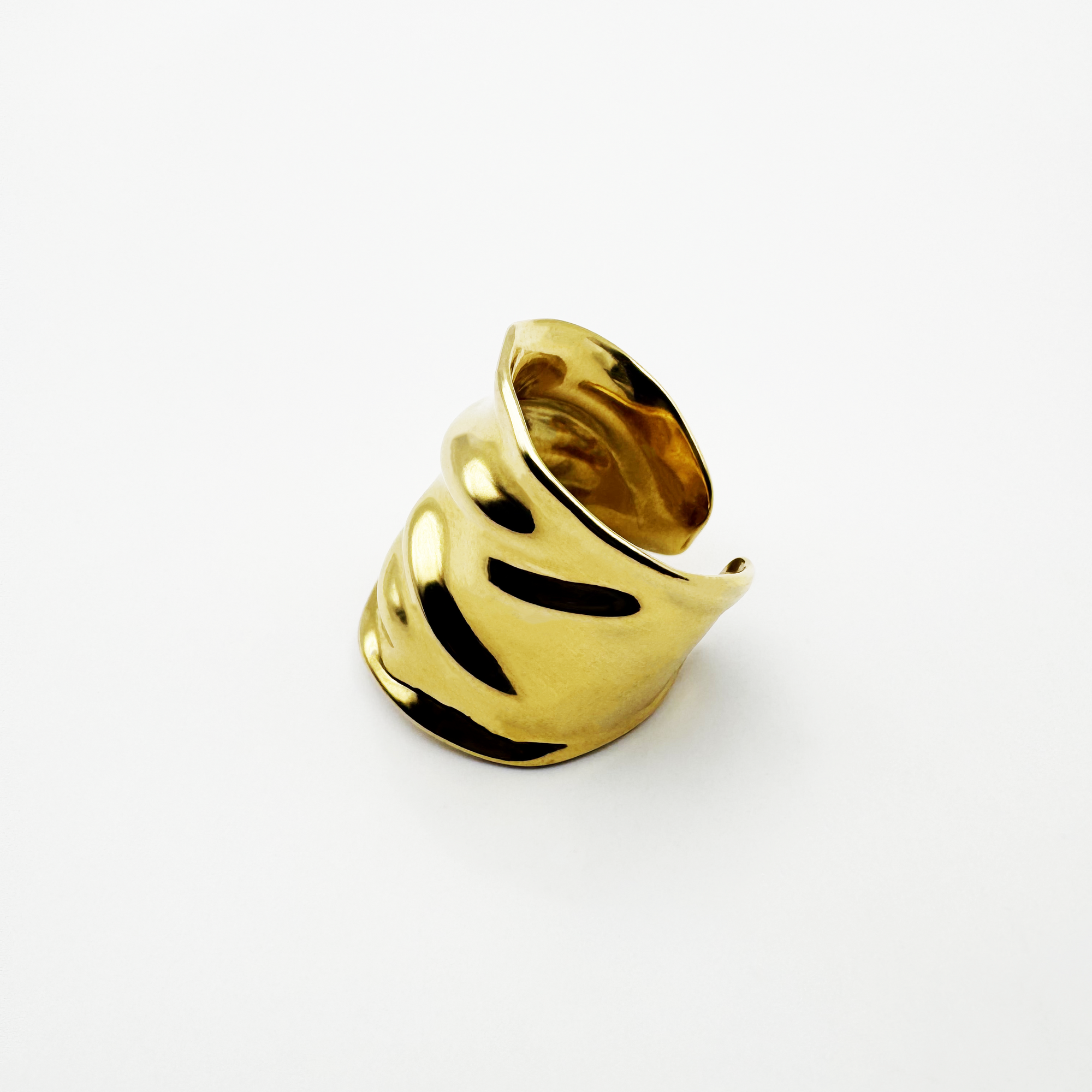 Irisia silver ring