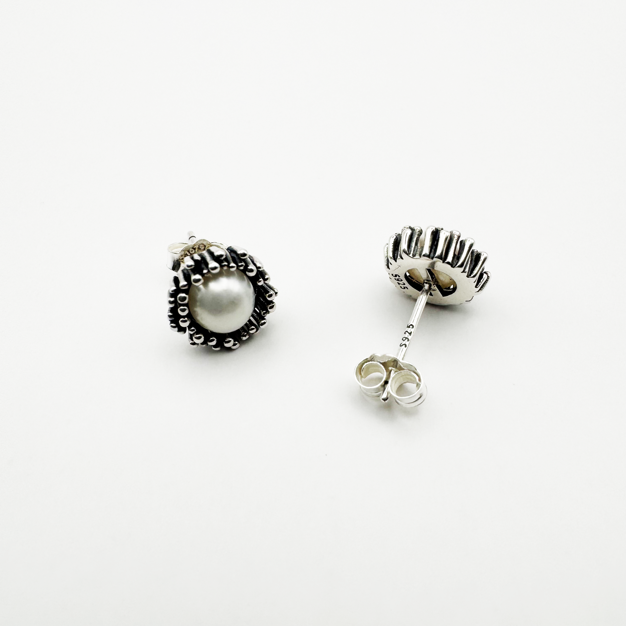 Orecchino Pearls