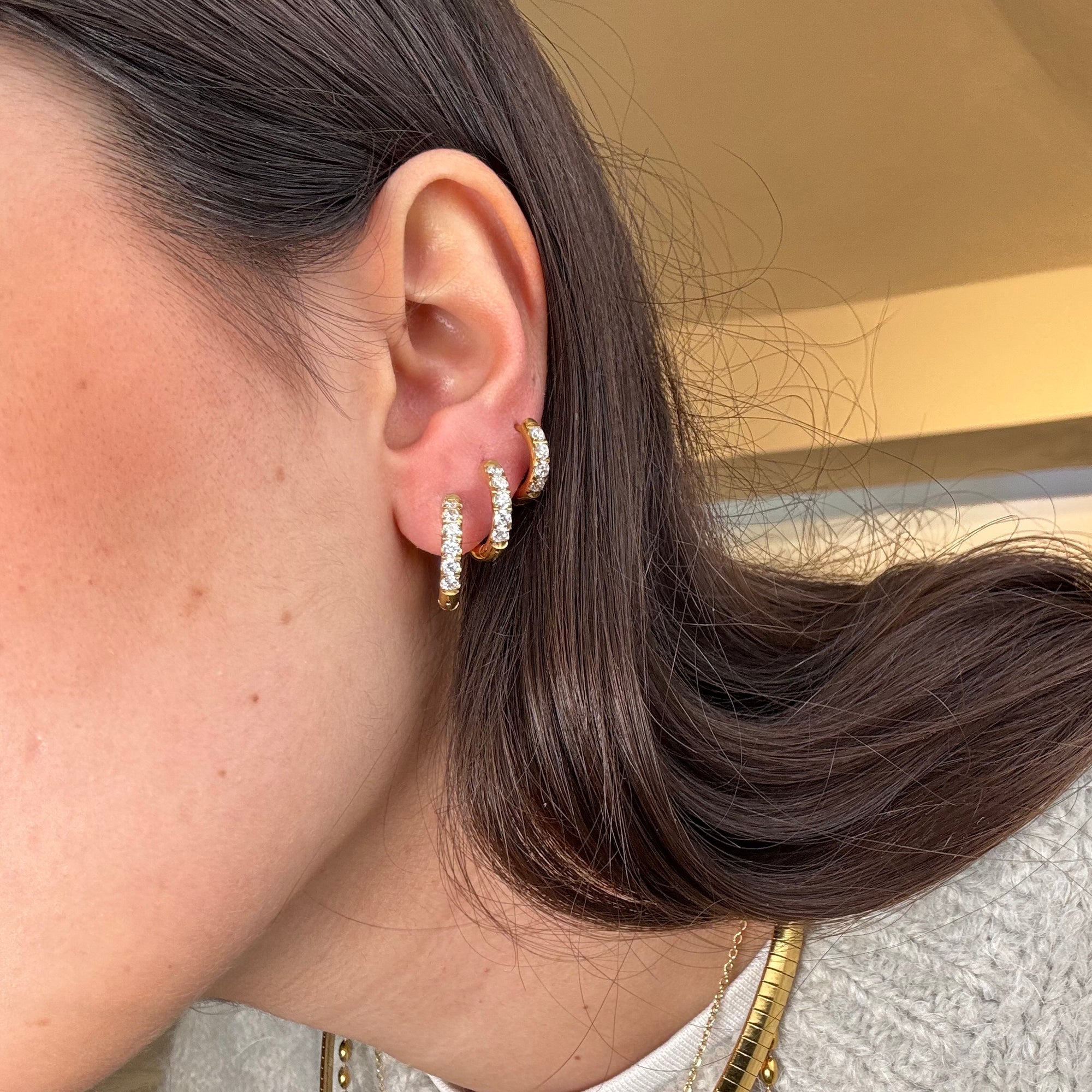 Orecchini Hoop Gradiente Strass