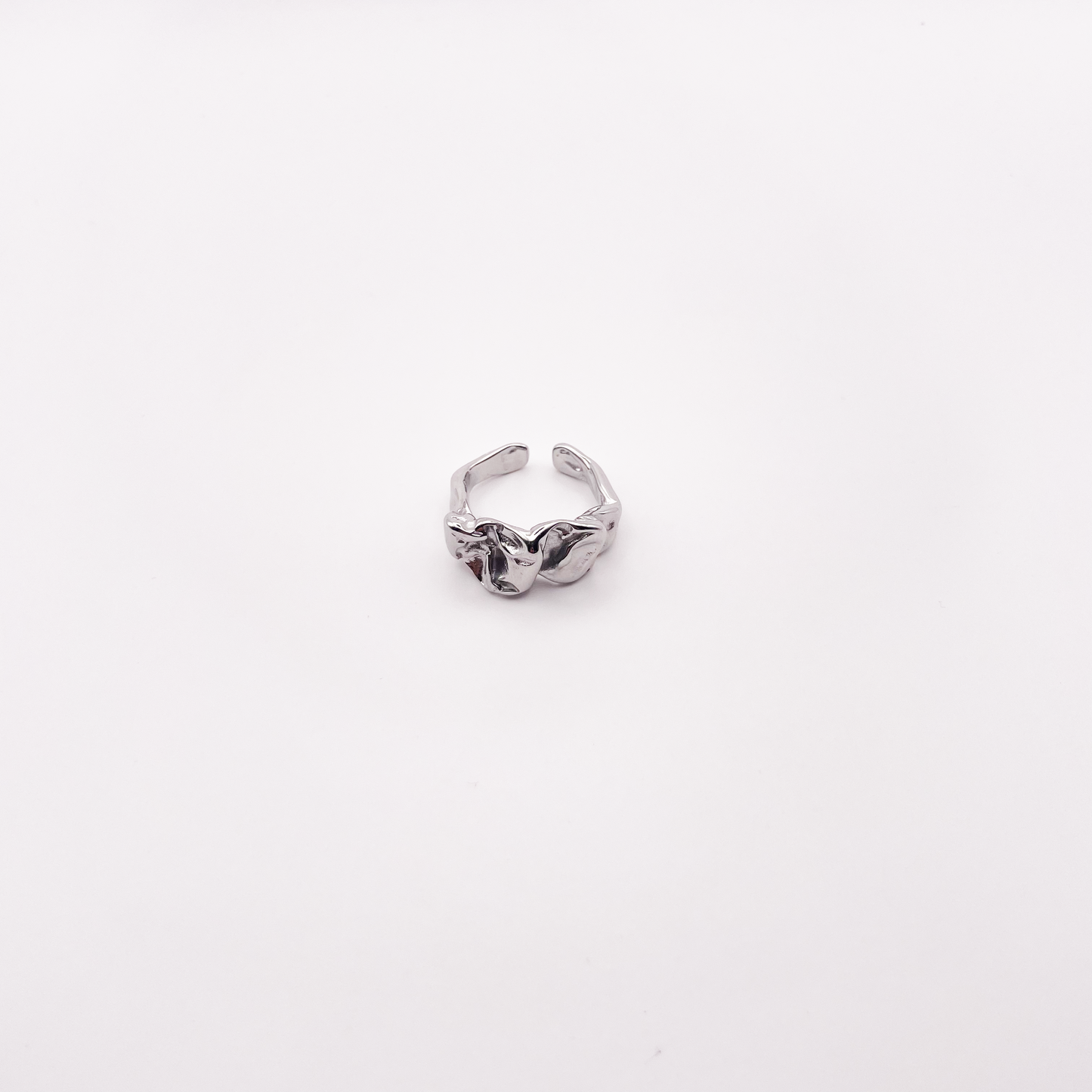 Anello wave martellato argento